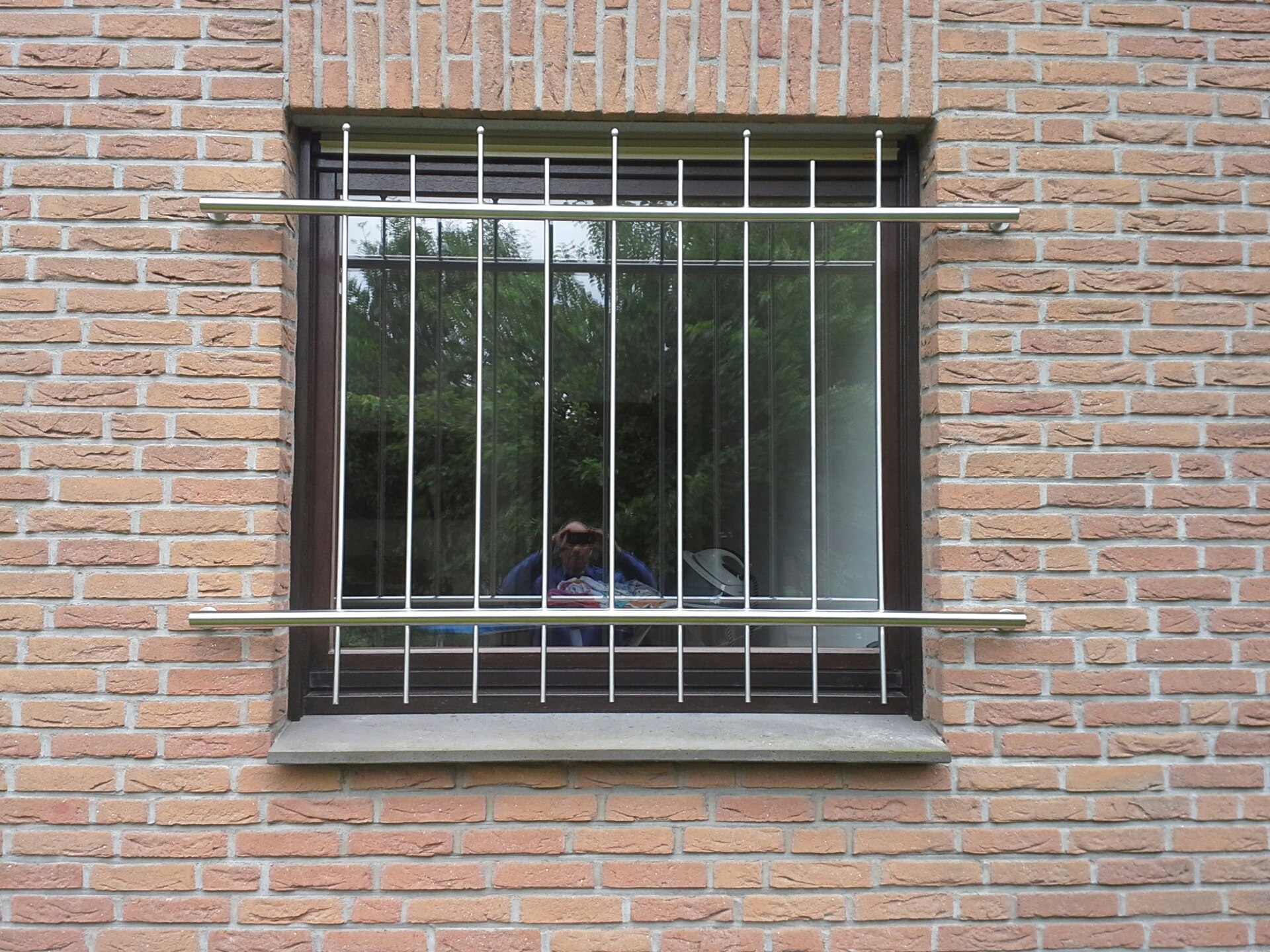 Enbruchhemmende Gitter für mehr Fenstersicherung